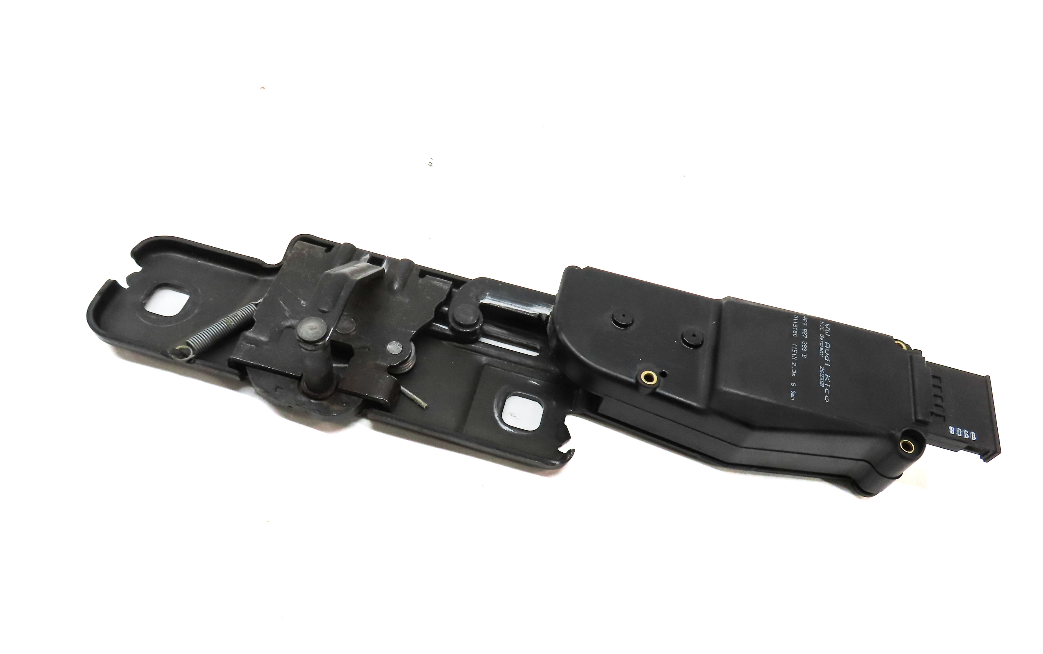 2008 AUDI Q7 (4L) REAR LIFTGATE TAILGATE HATCH LID LATCH STRIKER PLATE — exact item pictured